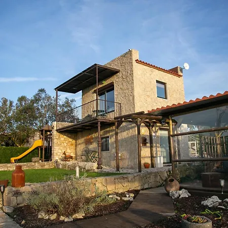 Casas Da Gralha *