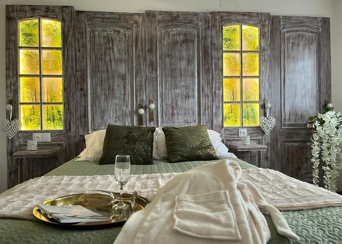 Casas Da Gralha Bed & Breakfast